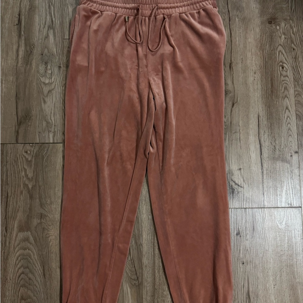 Guess Women’s Velour Joggers